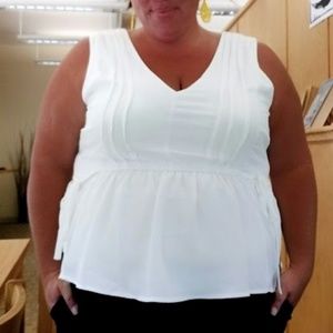 💠2 for $12 Tops💠 Super Cute Sleeveless Blouse